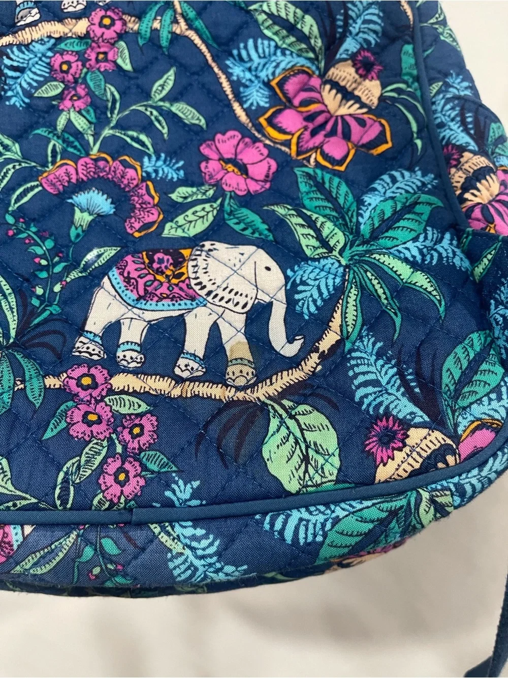 Vera Bradley compact vera